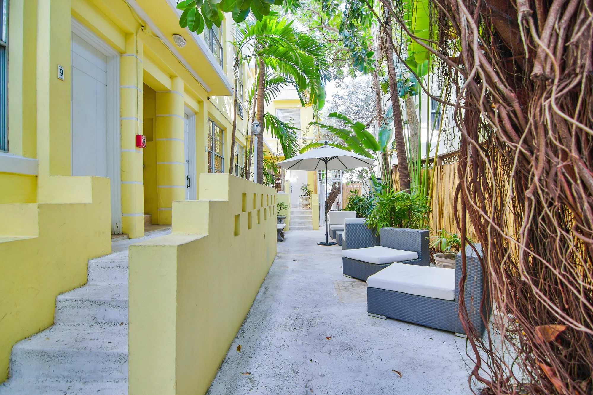 Villa Paradiso Apartment Hotel Miami Beach Exterior photo